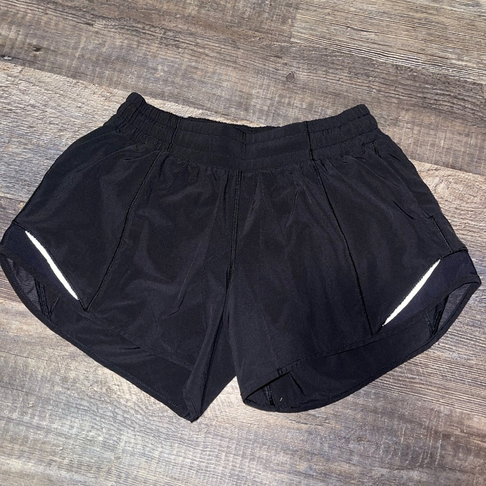 Hotty Hot Lululemon shorts